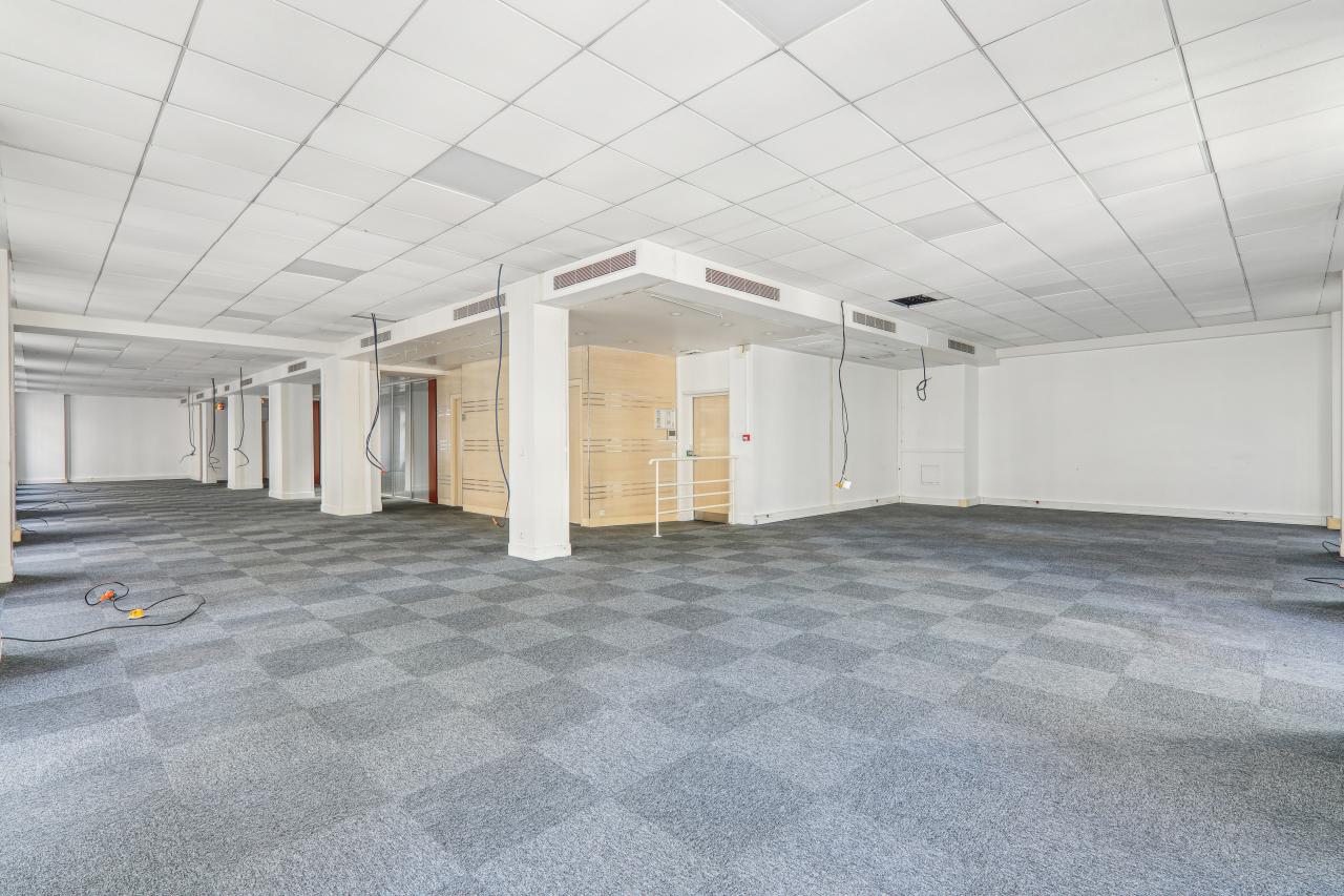 Bureau Paris 1571m² Location bureau Paris OLBUR2530496 4